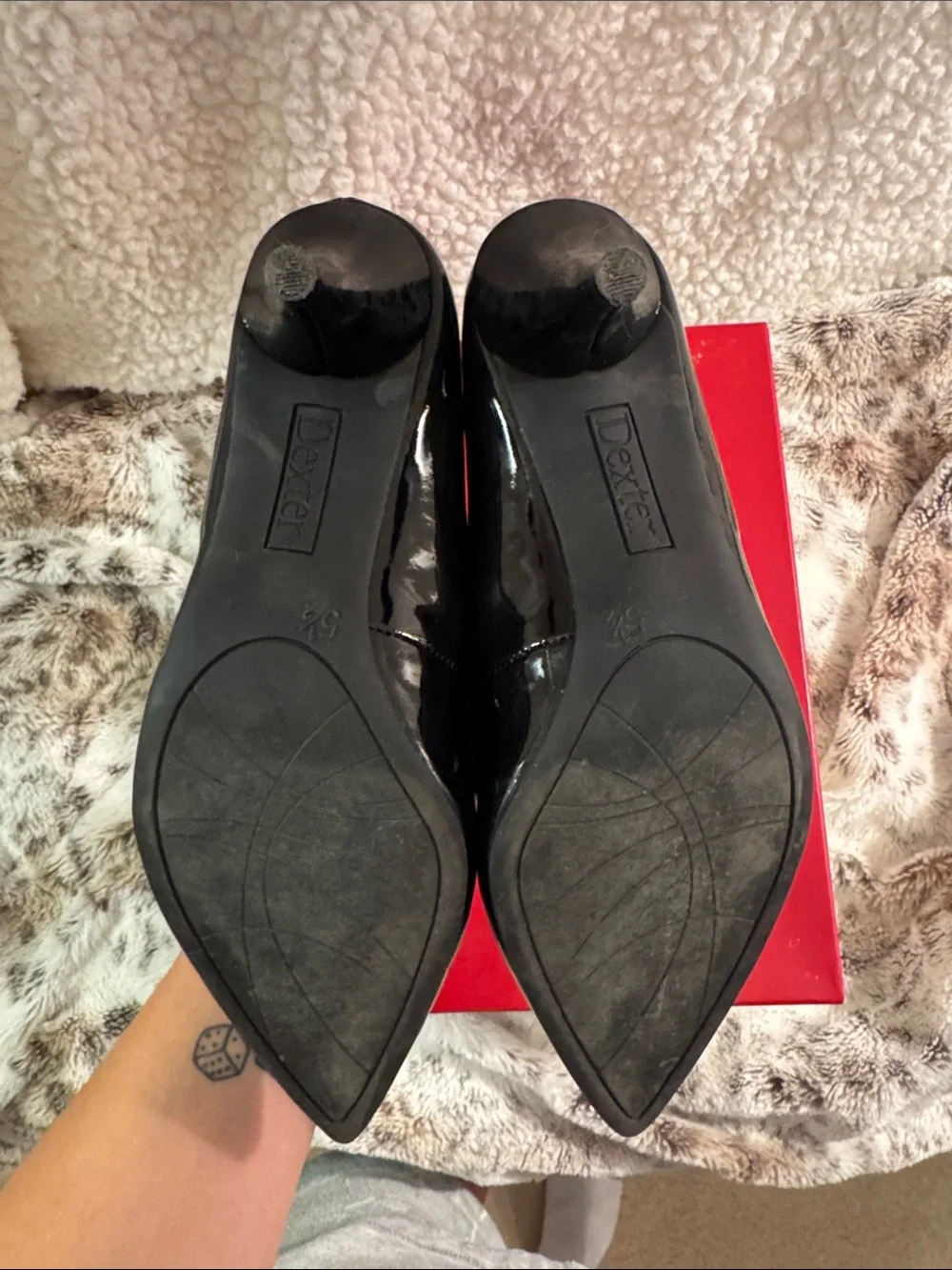 Dexter Black Patent Pointed-Toe Mid-Heel Pumps